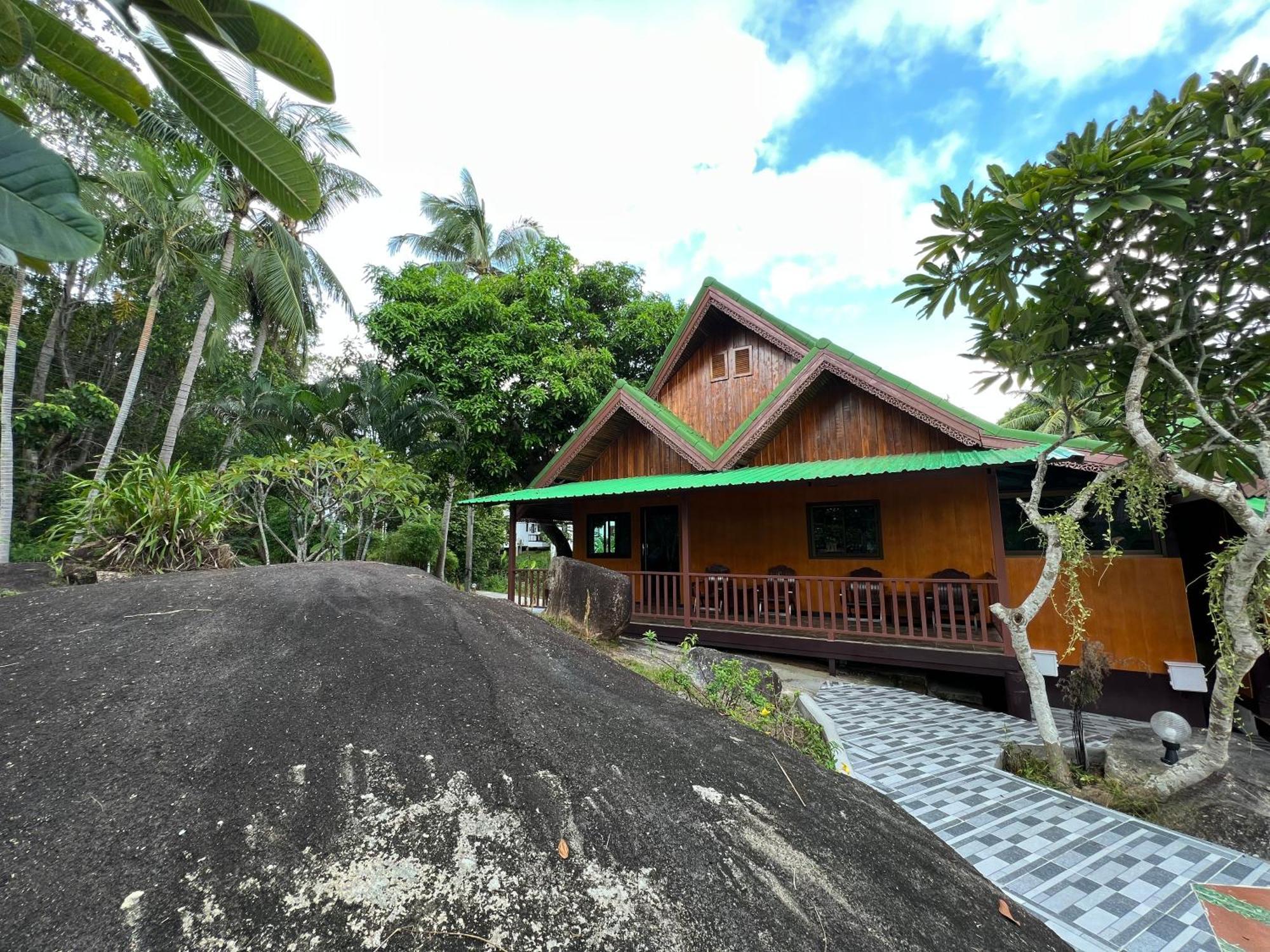 Tharathip Koh Phangan - Sha 3*